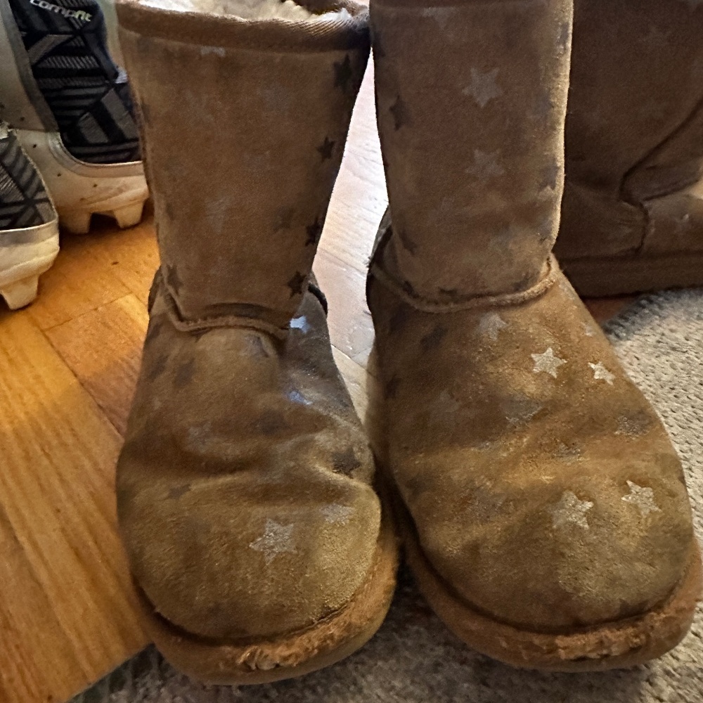 UGG boots girls with stars